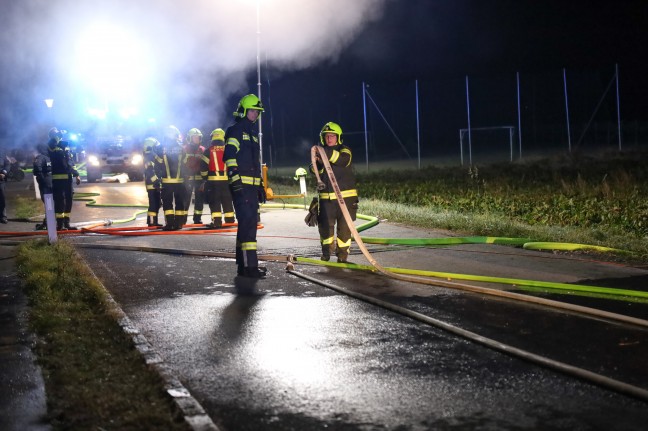 Drei Feuerwehren bei Carport- beziehungsweise Gartenhttenbrand in St. Florian im Einsatz