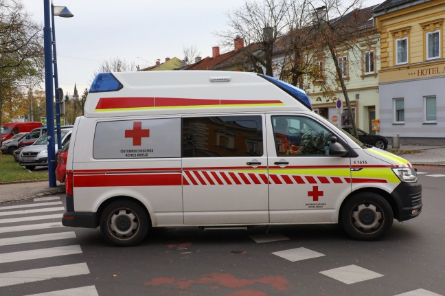 Kreuzungscrash in Wels-Neustadt lste kurzzeitig greren Einsatz aus