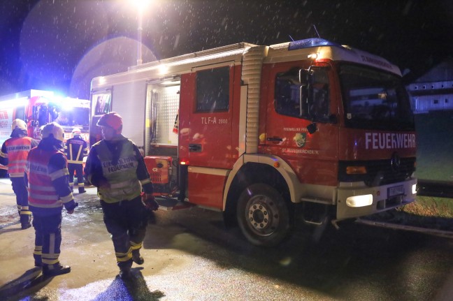 Schwerer Verkehrsunfall mit vier beteiligten PKW auf Rieder Strae in St. Marienkirchen am Hausruck