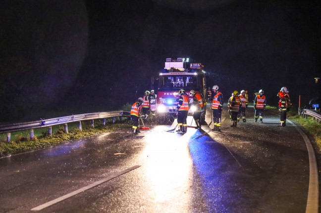 Schwerer Verkehrsunfall mit vier beteiligten PKW auf Rieder Strae in St. Marienkirchen am Hausruck