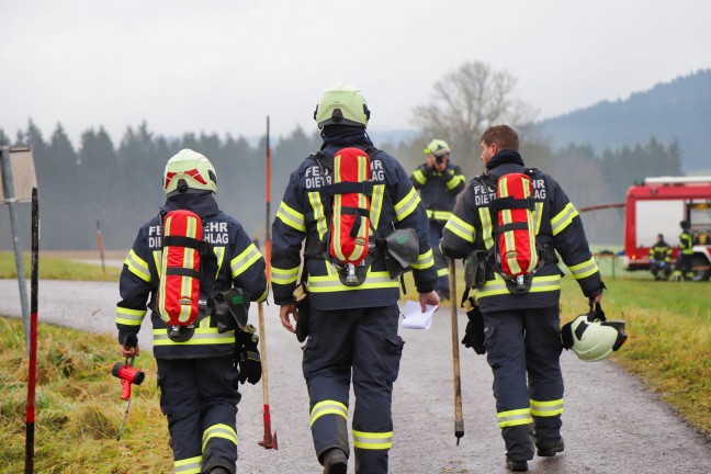 Zwlf Feuerwehren bei ausgedehntem Dachstuhlbrand in Zwettl an der Rodl im Einsatz