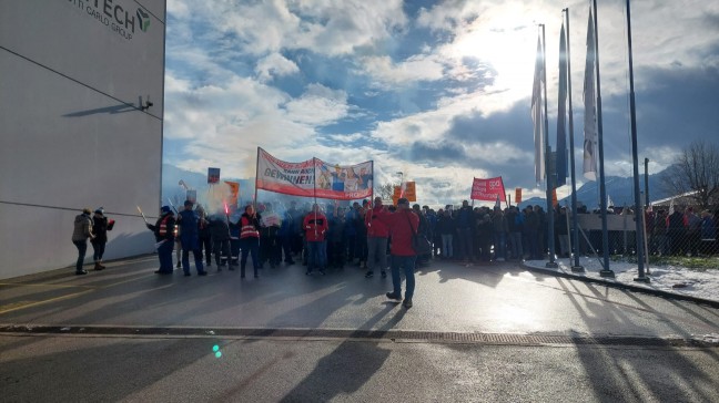 Streiks zu den Metaller-Kollektivvertragsverhandlungen in Obersterreich