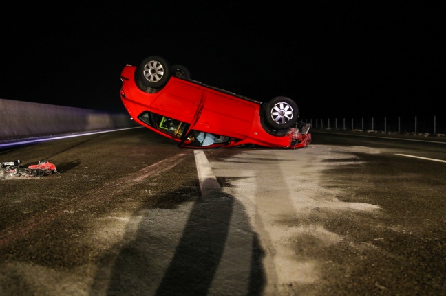 Fahrzeugberschlag auf der Westautobahn endet glimpflich