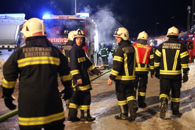 Vier Feuerwehren bei Brand im Heizraum eines Unternehmens in Molln im Einsatz