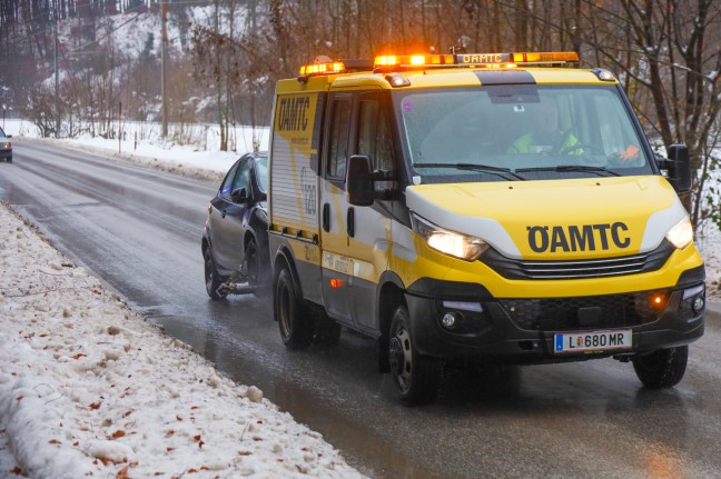 Autoberschlag in Altmnster endet entgegen erster Meldungen zum Glck glimpflich