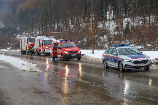 Autoberschlag in Altmnster endet entgegen erster Meldungen zum Glck glimpflich