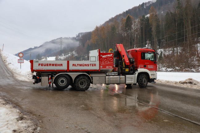 Autoberschlag in Altmnster endet entgegen erster Meldungen zum Glck glimpflich