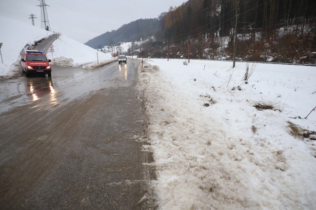 Autoberschlag in Altmnster endet entgegen erster Meldungen zum Glck glimpflich