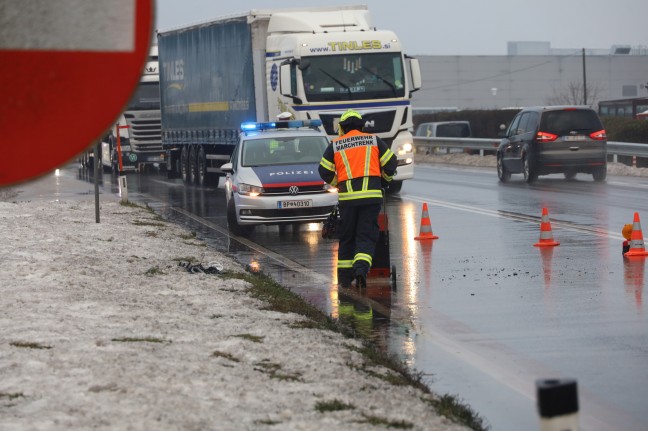 Grerer laustritt nach Auffahrunfall im Frhverkehr auf Wiener Strae bei Marchtrenk