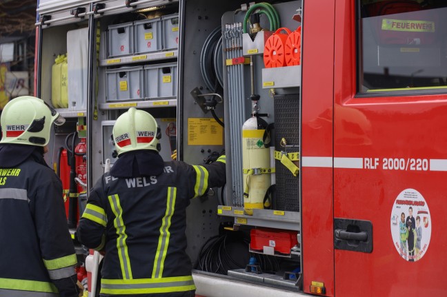 Brand in einer Geschftsfiliale in Wels-Schafwiesen - Sprinkleranlage verhindert Grobrand