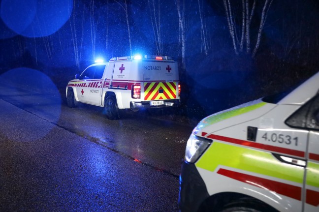 Ein Schwerverletzter bei Unfall eines Einsatzfahrzeuges auf Pyhrnautobahn in Ried im Traunkreis