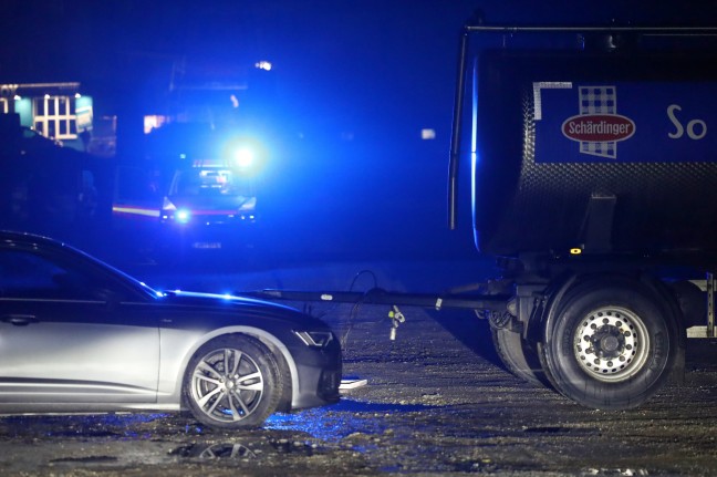 Kurioser Unfall auf Parkplatz in St. Martin im Mhlkreis lste kurzzeitig greren Einsatz aus