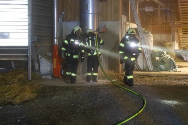 Brand bei einer Heutrocknungsanlage eines Stallgebudes in Hofkirchen an der Trattnach