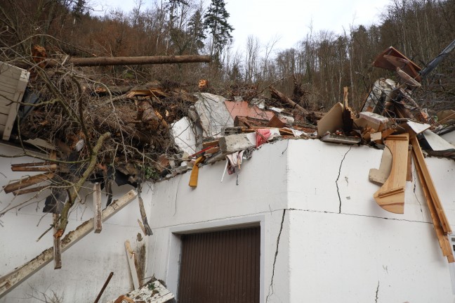 Murenabgang: 500 Jahre altes Haus in Kirchberg ob der Donau von Mure vllig zerstrt