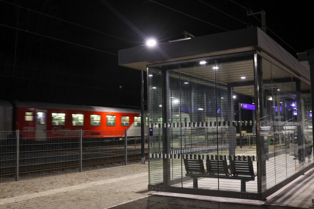 "Warteheisl ohne Heisl": Topmoderner Bahnhof in Kremsmnster ohne Klo macht Schlagzeilen