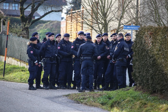 Vermisster zehnjähriger Schüler versteckte sich im Keller des Elternhauses