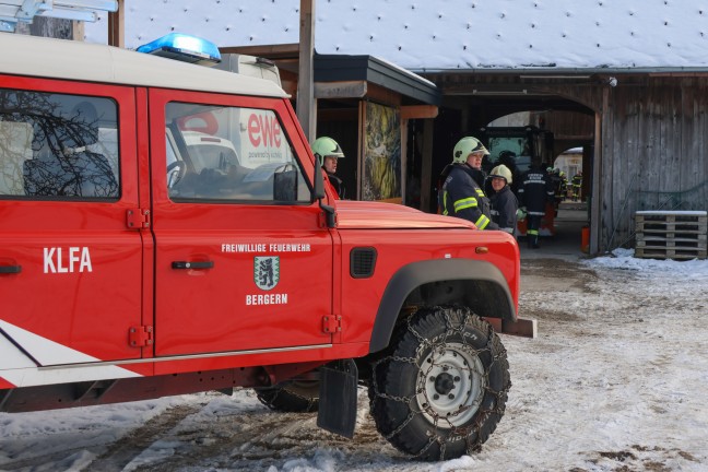 Vier Feuerwehren bei Brand auf einem Bauernhof in Ottnang am Hausruck im Einsatz