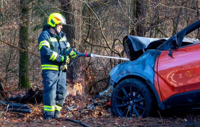 Autolenker (56) erlag nach schwerem Unfall in berackern im Krankenhaus seinen Verletzungen