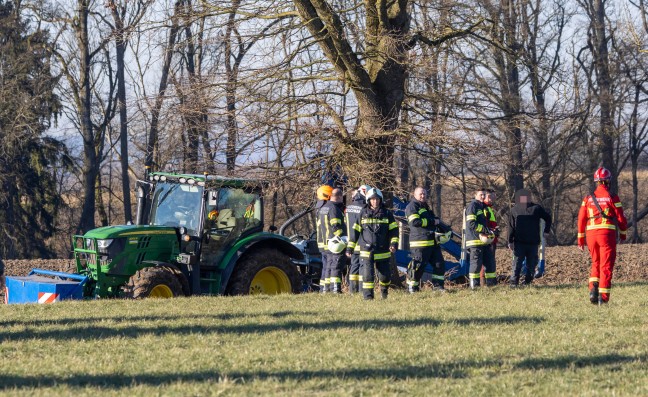 Personenrettung: Hhenretter der Feuerwehr nach schwerem Forstunfall in Mrschwang im Einsatz