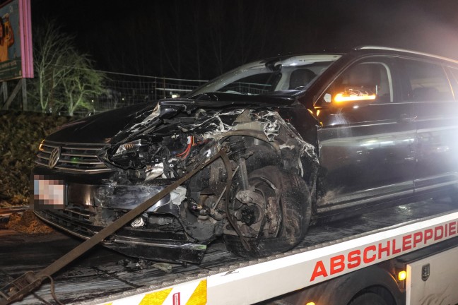 Schwerer Verkehrsunfall zwischen zwei PKW in Wolfern