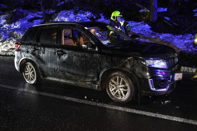 Autoberschlag am Pyhrnpass bei Spital am Pyhrn fordert zwei Verletzte