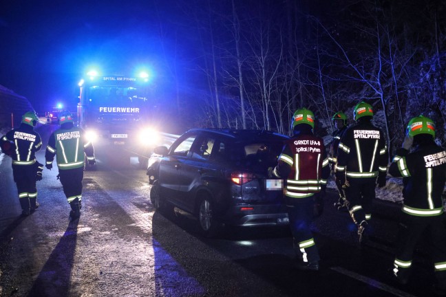 Autoberschlag am Pyhrnpass bei Spital am Pyhrn fordert zwei Verletzte