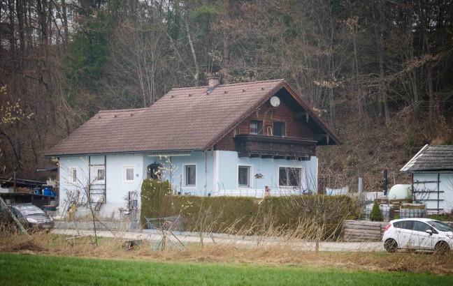 Mann (72) in Ostermiething durch Nachbar aus Brunnenschacht gerettet