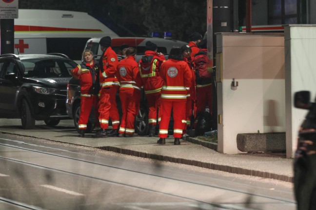 Frau (83) abgngig: Erneut groe Suchaktion der Einsatzkrfte samt Hubschrauber, Hunden und Drohnen