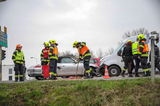 Unfall bei Abbiegevorgang in einem Kreuzungsbereich der Wiener Strae in Marchtrenk
