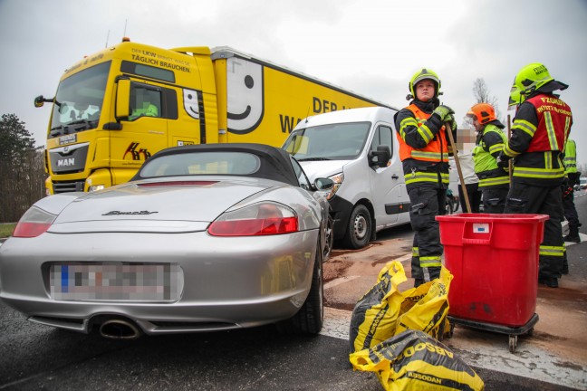 Unfall bei Abbiegevorgang in einem Kreuzungsbereich der Wiener Strae in Marchtrenk