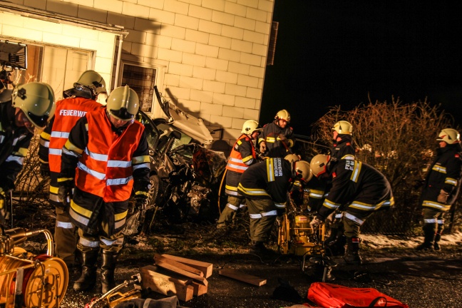 Tödlicher Verkehrsunfall in Prambachkirchen