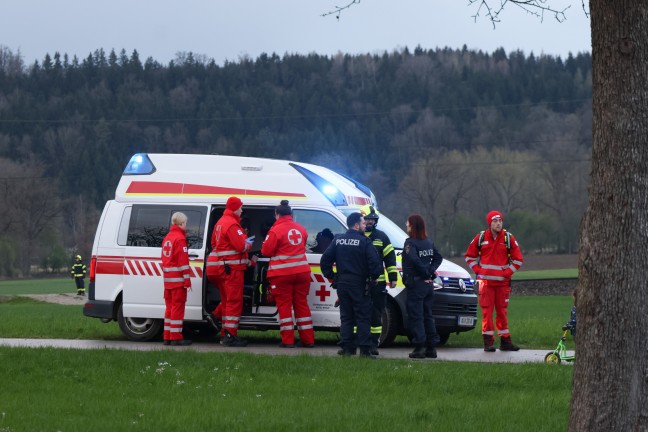 90 Personen nach Oberleitungsstrung bei Rohr im Kremstal aus Personenzug evakuiert