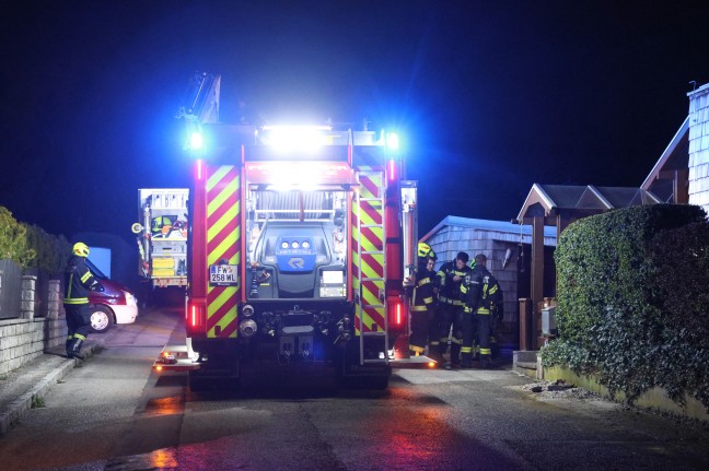 Brand im Bereich eines Holzofens in einem Wohnhaus in Schleiheim