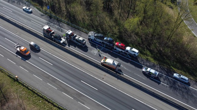 Stau im Osterreiseverkehr: Auffahrunfall auf Innkreisautobahn in Pichl bei Wels