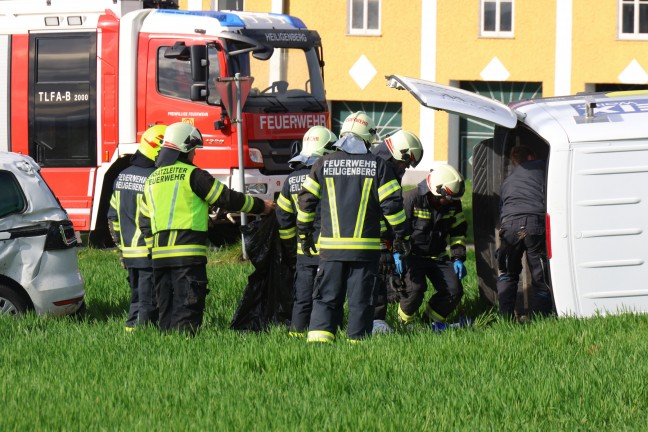 Tdlicher Crash: Lenker eines Kleintransporter (22) starb bei Kreuzungsunfall in Heiligenberg