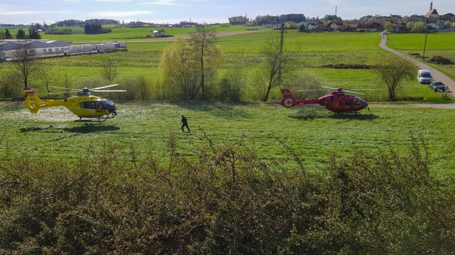 Traktor samt Anhnger umgestrzt: Neun teils Schwerverletzte bei Unfall in Franking