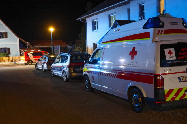 Schnelle Entwarnung nach gemeldetem Kellerbrand in einem Wohnhaus in Asten