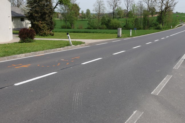 Schwerer Verkehrsunfall auf Voralpenstrae bei Rohr im Kremstal