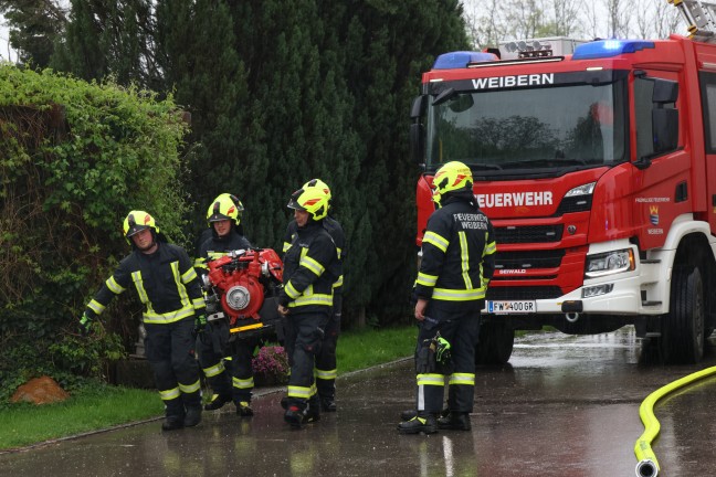 Brand bei einem Gewerbebetrieb in Weibern sorgte für Einsatz zweier Feuerwehren