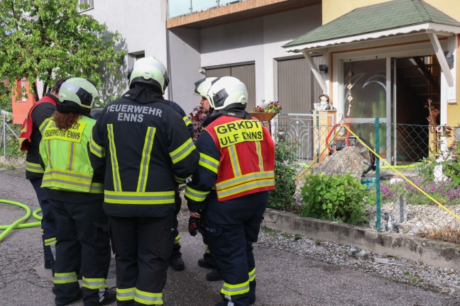 Ein Todesopfer bei Kellerbrand in einem Wohngebude in Enns