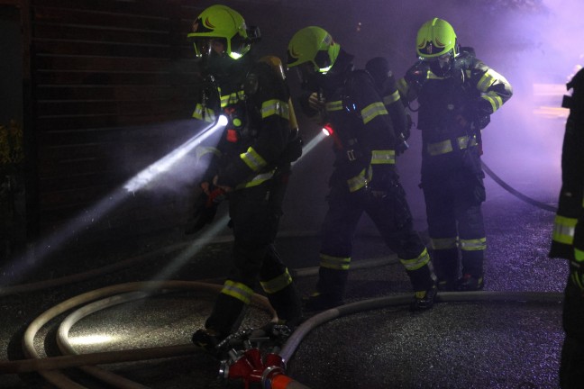 Vollbrand eines Nebengebudes bei einem Wohnhaus in Vorchdorf