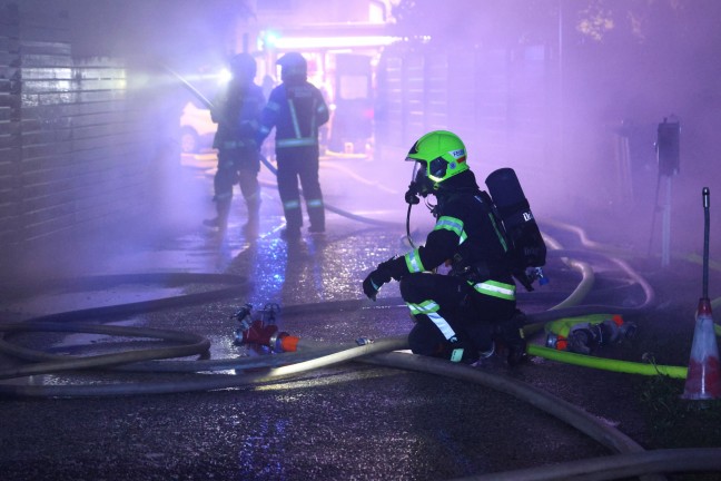 Vollbrand eines Nebengebudes bei einem Wohnhaus in Vorchdorf