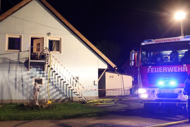 Fnf Feuerwehren bei Wohnhausbrand in Taufkirchen an der Trattnach im Einsatz