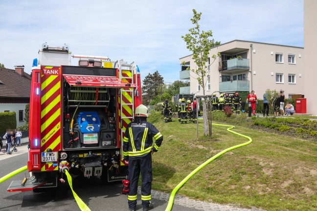 Vier Feuerwehren bei Balkonbrand in Wilhering im Einsatz