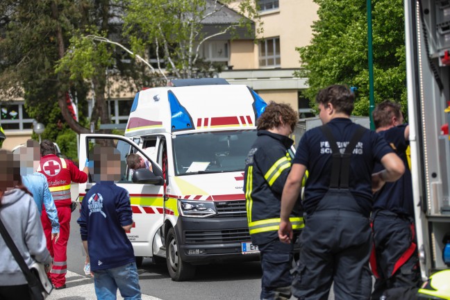 Vier Feuerwehren bei Balkonbrand in Wilhering im Einsatz