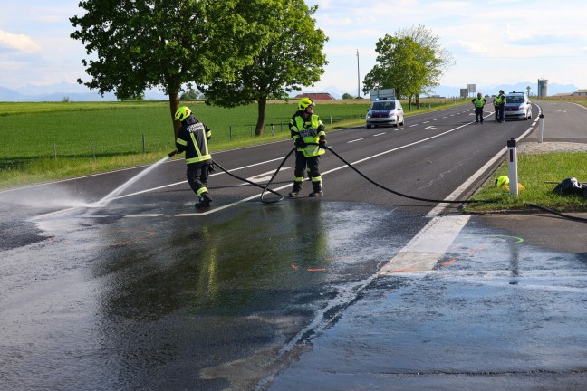 Folgenschwerer Crash zwischen Motorrad und PKW auf Pyhrnpass Strae bei Steinhaus