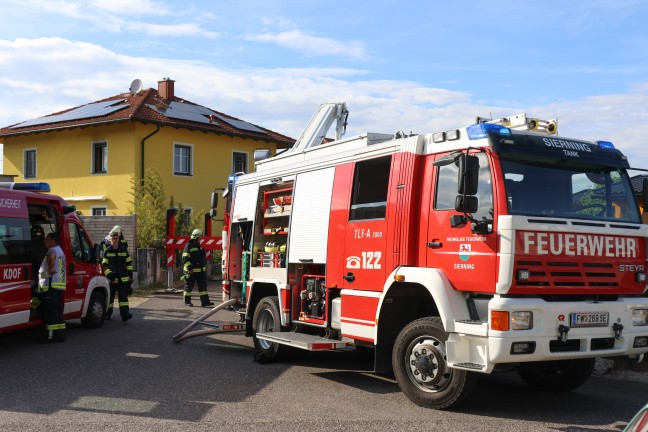 Vier Feuerwehren bei Zimmerbrand in einem Einfamilienhaus in Sierning im Einsatz