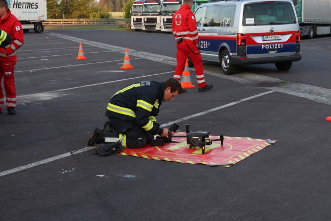 Drohnen im Einsatz: Personensuche nach davongelaufenem Unfalllenker am Voralpenkreuz bei Sattledt