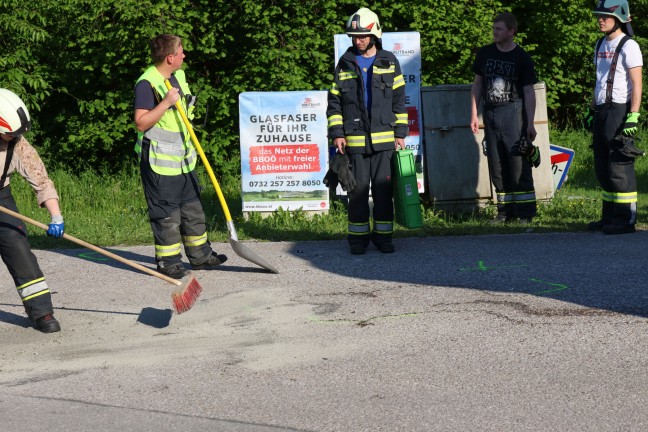 Autolenkerin überschlug sich bei Bad Wimsbach-Neydharting mit PKW