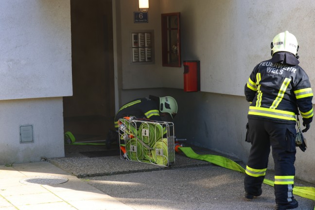 Wohnungsbrand in Wels-Vogelweide sorgte für Einsatz zweier Feuerwehren
